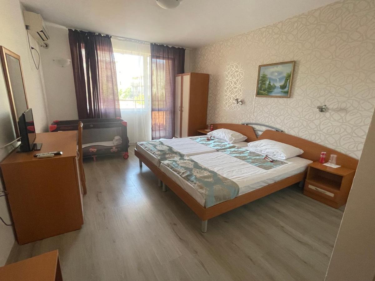 Family Hotel Aqua Ravda Buitenkant foto